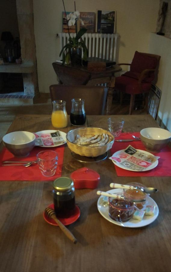 Chez Sylvie, Chambre Calme 韦泽尔河畔圣莱昂 外观 照片
